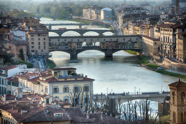 Arquitetura da cidade da opinião da ponte de Florença Ponte Vecchio