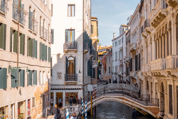 Arquitetura da cidade de canais de água em Veneza Itália