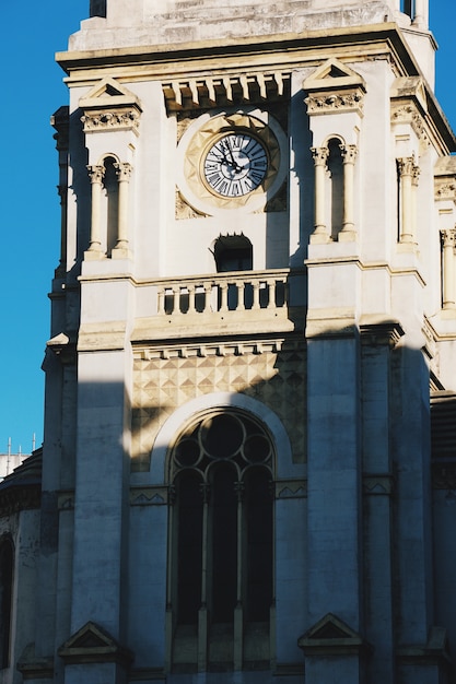 arquitetura da igreja na cidade