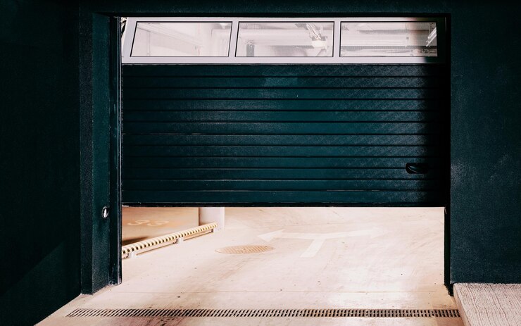 Foto arquitetura de europa da garagem moderna de um quarto de construção