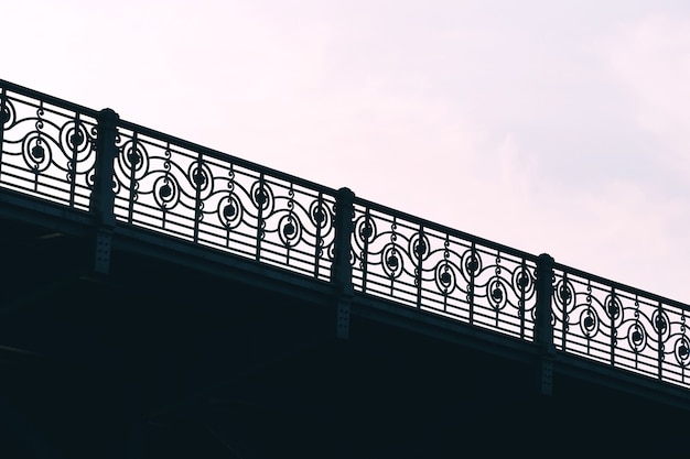 arquitetura de ponte na cidade de Bilbao, Espanha