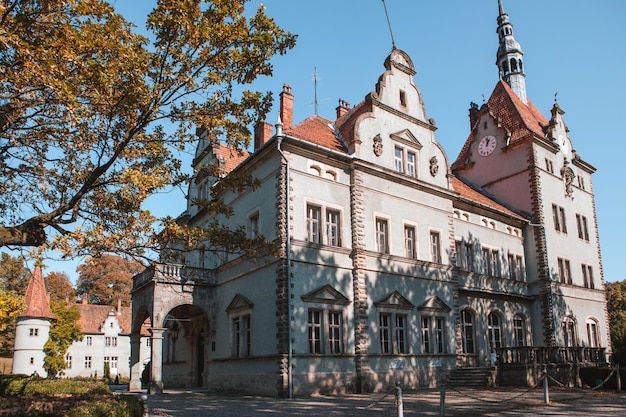 Arquitetura do palácio de Schoenborn na Ucrânia