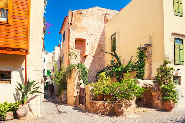 Arquitetura grega tradicional em Chania, ilha de Creta, Grécia.