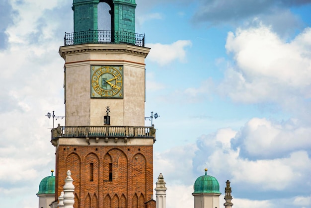 Arquitetura histórica da prefeitura em Poznan