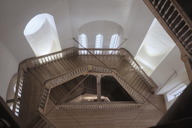 arquitetura interna luz sombra igreja preto e branco interior