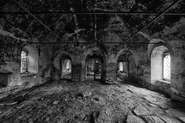 arquitetura interna luz sombra igreja preto e branco interior