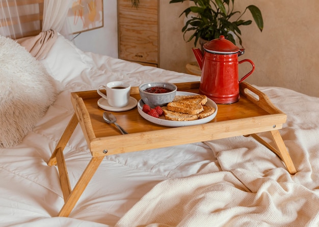 Arrangement mit Frühstück im Bett