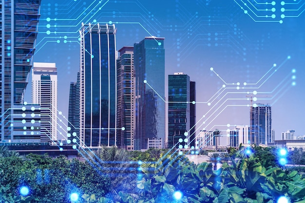 Arranha-céus de vista panorâmica Paisagem urbana moderna da capital do Emirado de Dubai Conceito de tecnologia Dupla exposição