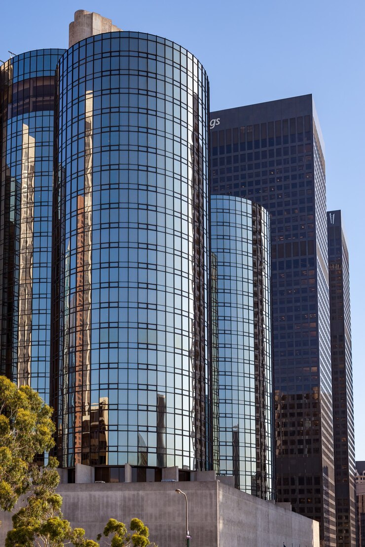 Foto arranha-céus no distrito financeiro de los angeles, califórnia