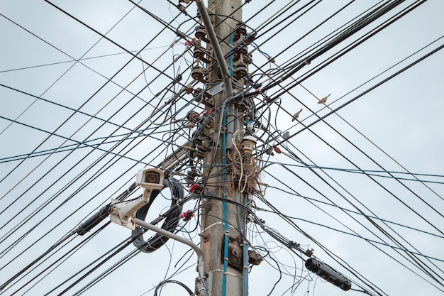 Arranjo complicado do fio elétrico da Tailândia