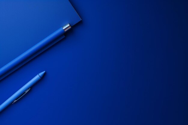 Foto arreglos minimalistas de papelería azul