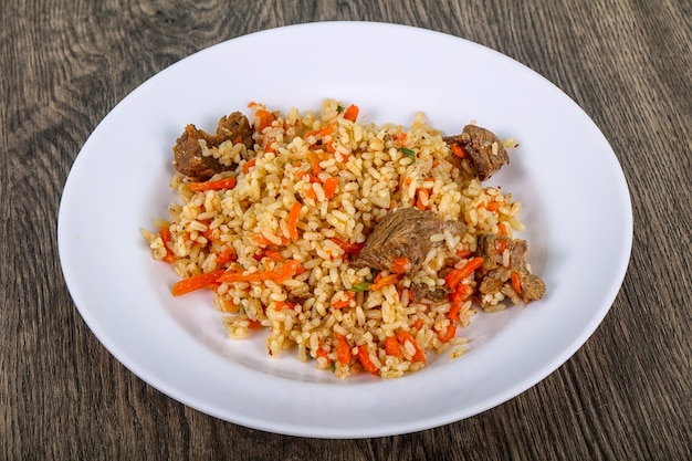 Arroz asiático Plov