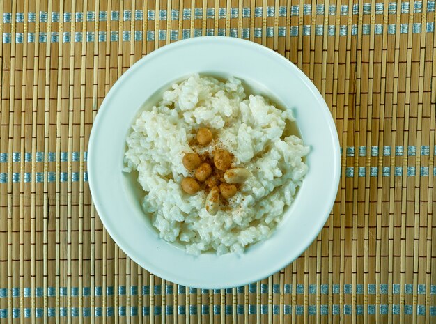 Arroz Bouiller con Mantequilla de Maní Dulce