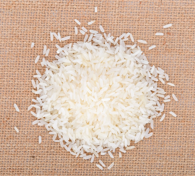 Arroz branco (arroz de jasmim)