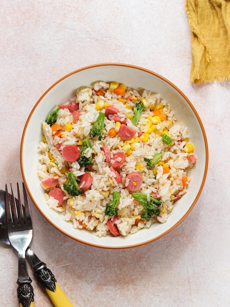 Arroz frito casero con mix de verduras