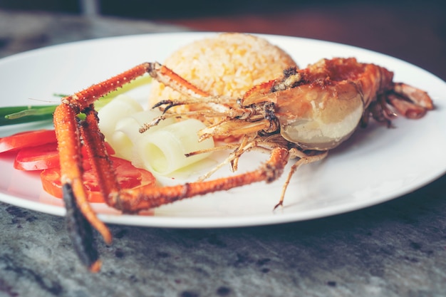 Arroz frito de camarão, comida tailandesa