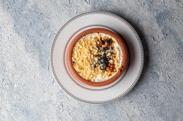 Arroz con leche al horno postre lechoso turco sutlac (nombre turco; firin sutlac)