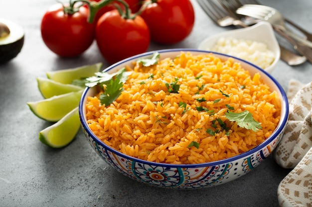 Arroz mexicano com tomates