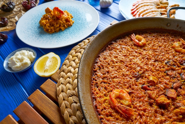 Foto arroz de paella marinera senyoret de españa