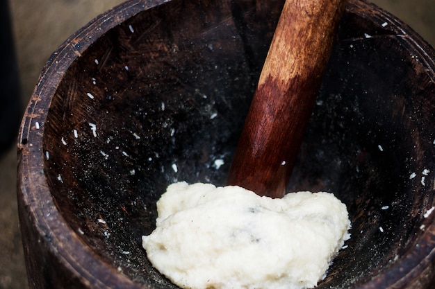 Arroz Pegajoso En Mortero