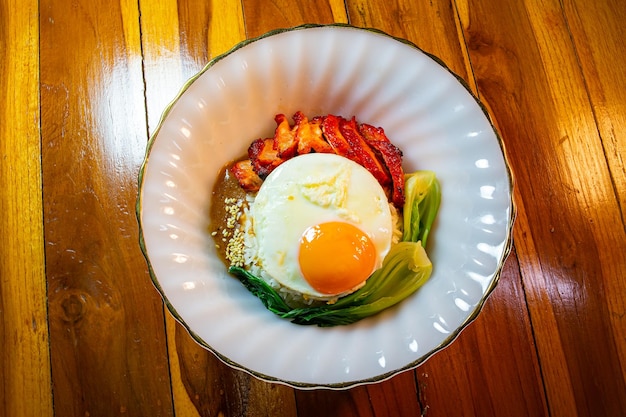 Foto arroz porco vermelho de hong kong