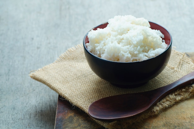 arroz en un tazón