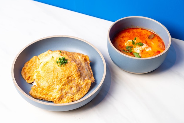 Arroz y Tortilla con Tom Yum Kung