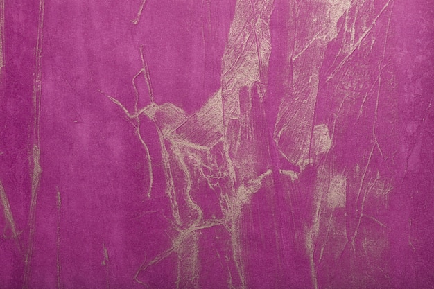 Arte abstrata fundo roxo escuro com cor dourada. Pintura lilás sobre tela. Fragmento de arte violeta. Pano de fundo de textura. Papel de parede decorativo para vinho.