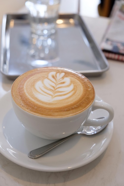 arte de café con leche en la cafetería