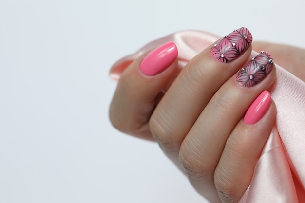Arte de unhas-de-rosa