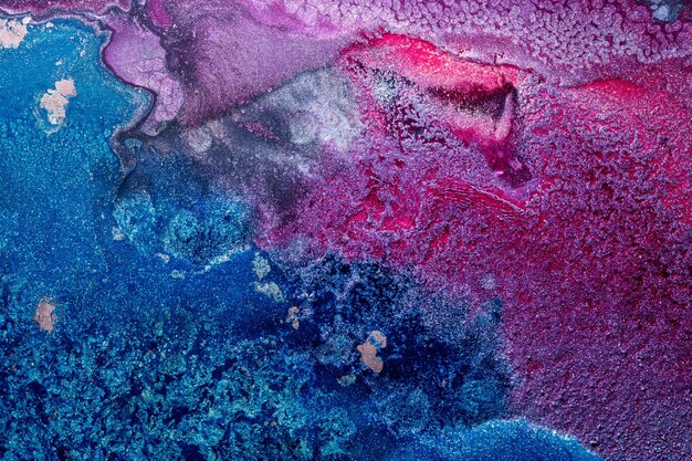 Arte líquida abstrata de luxo Azul vermelho mistura tinta alcoólica com manchas de tinta dourada Superfície da água da terra textura de mármore