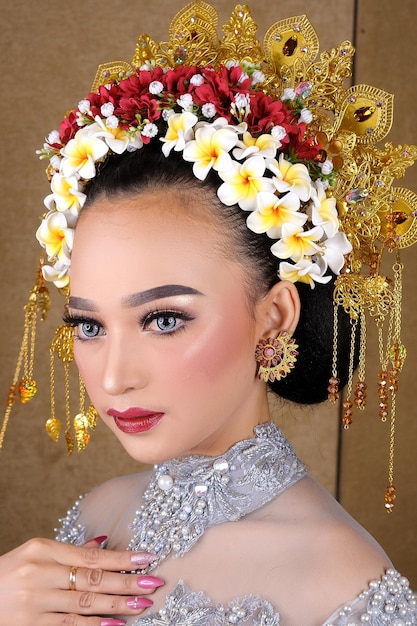 arte de maquillaje de indonesia