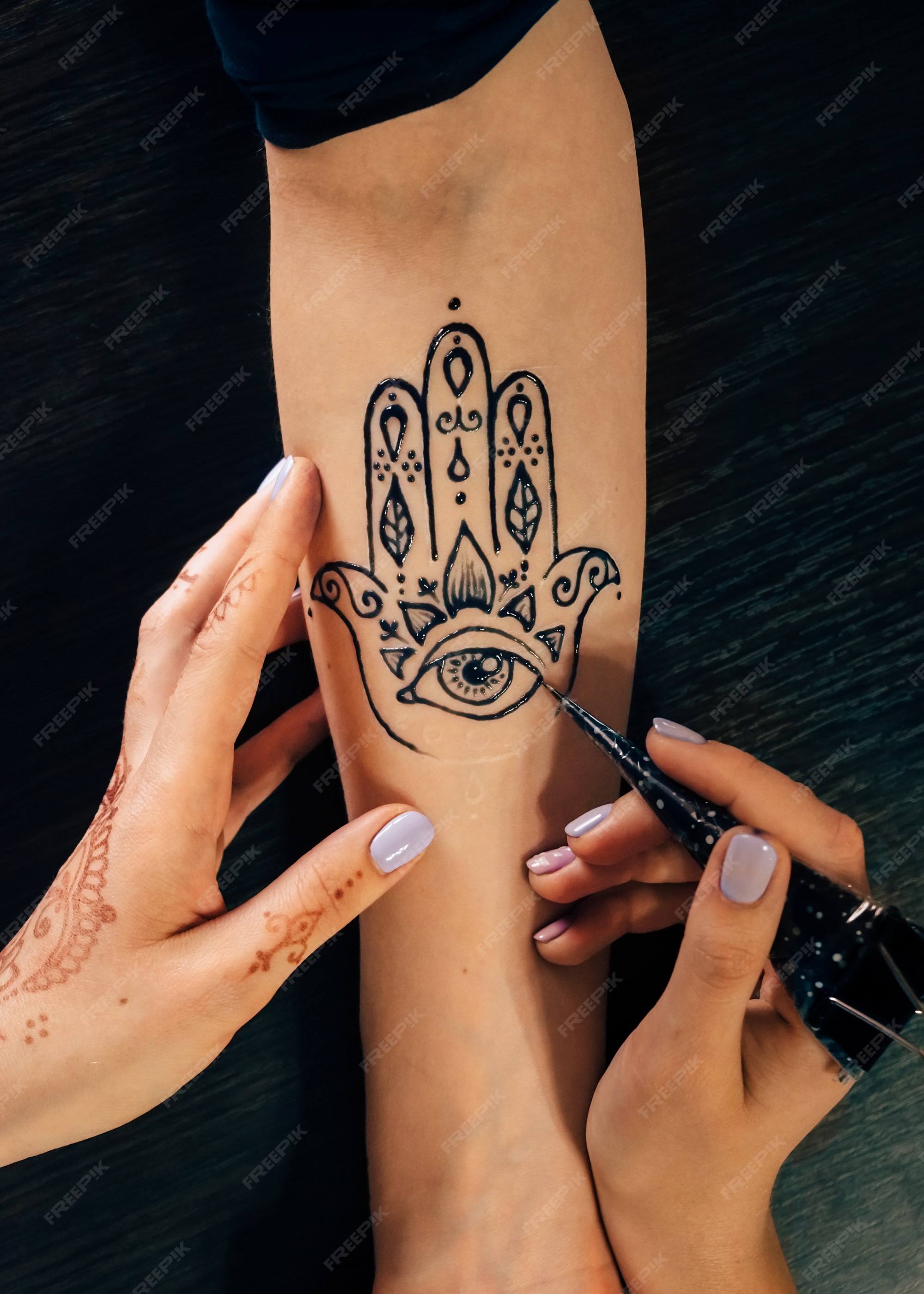 20 TATUAGENS FEMININAS PARA MÃOS 