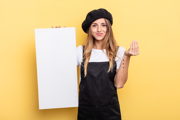 Artista feminina fazendo gesto de capice ou dinheiro, dizendo para você pagar o conceito de tela vazia