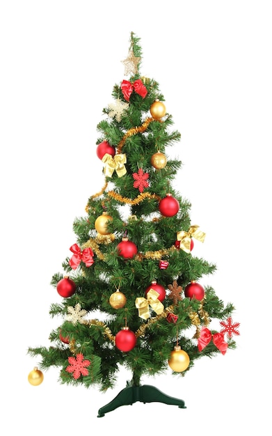 Árvore de Natal decorada isolada em branco