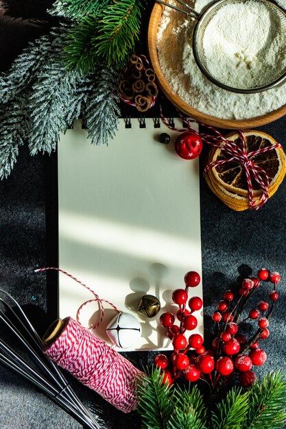 Foto Árvore de natal na mesa