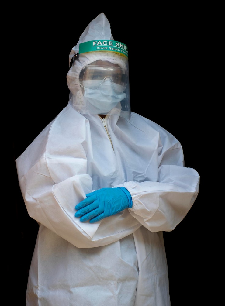 Foto arzt im ppe-kit