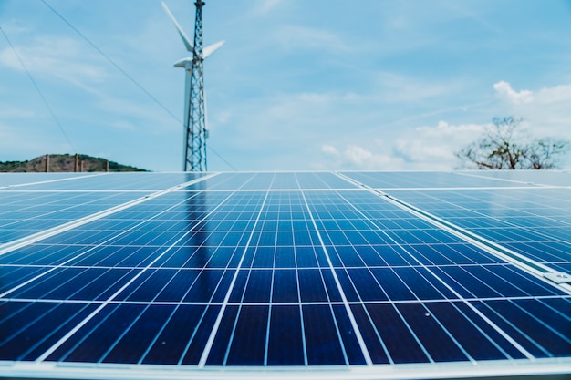 Foto as células solares são a fonte ecologicamente correta de energia alternativa