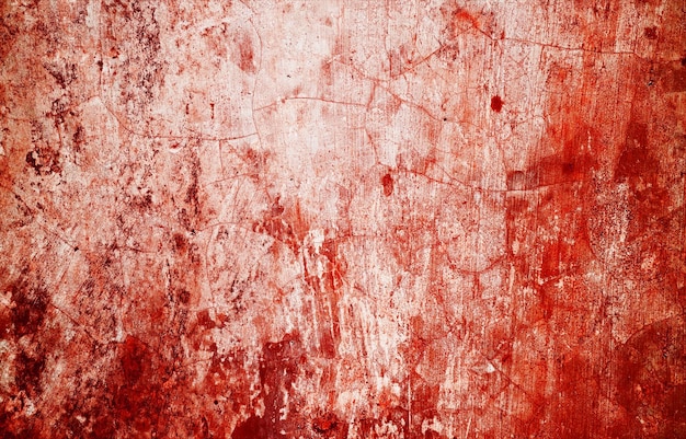As manchas de tinta vermelha parecem sangue fresco, as suas bordas irregulares contribuem para uma sensação de desconforto, as manchas lembram os horrores do Halloween.