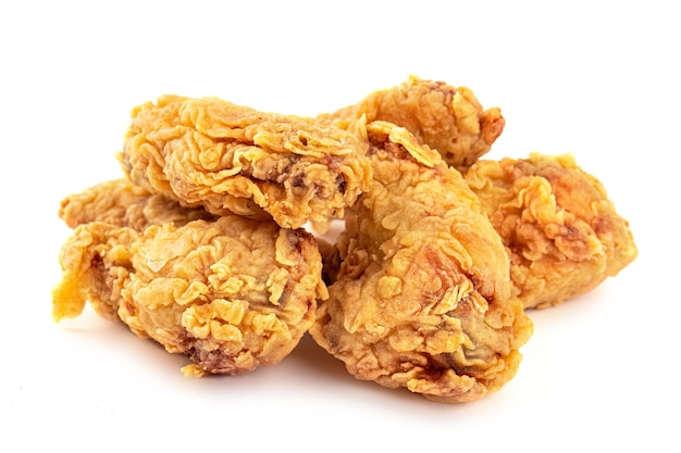 Asas de frango de fast-food fritas isoladas