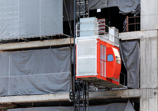 Ascensores para ingeniero en obra