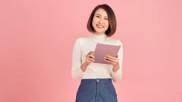 Asia Mujer sonriendo de buen humor