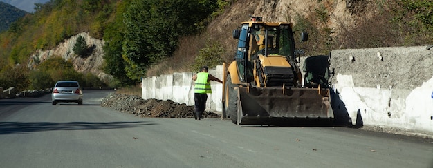 Asphalt machen im Wald