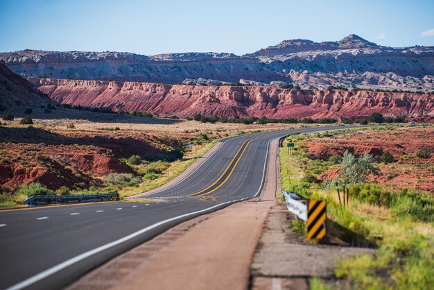 Asphaltstraße in USA Highway im Urlaub