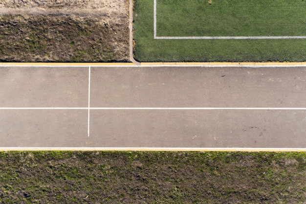 asphaltstraßenansicht von oben drohnenschießen