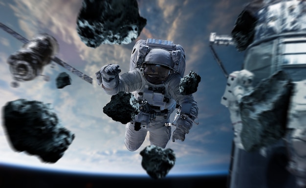 Astronauta trabajando en una estación espacial elementos de renderizado 3D