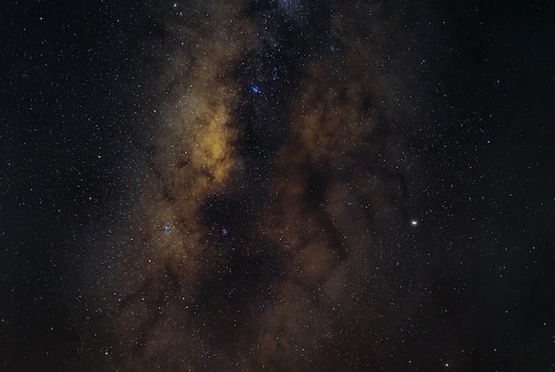 Astroscape in der Dunkelheit in der Nacht