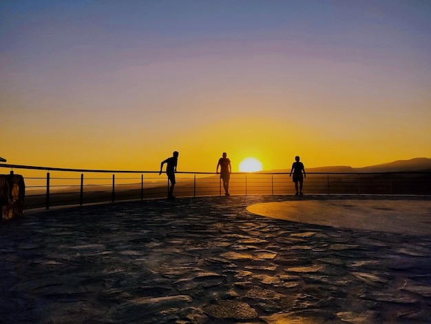 Atardecer en Gran Canaria con amigos