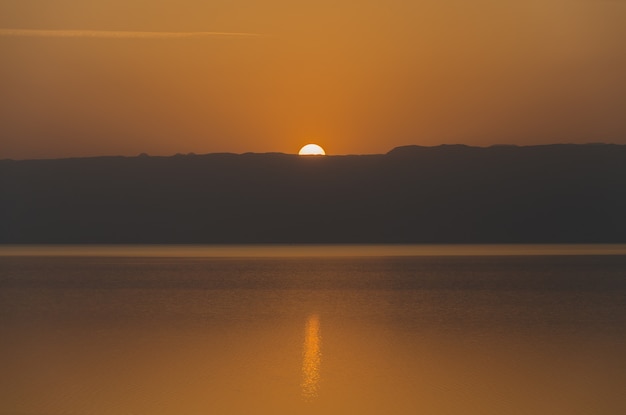 Atardecer en el mar muerto desde el lado jordano.