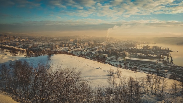 Atardecer en el monumento a Alyosha, Murmansk